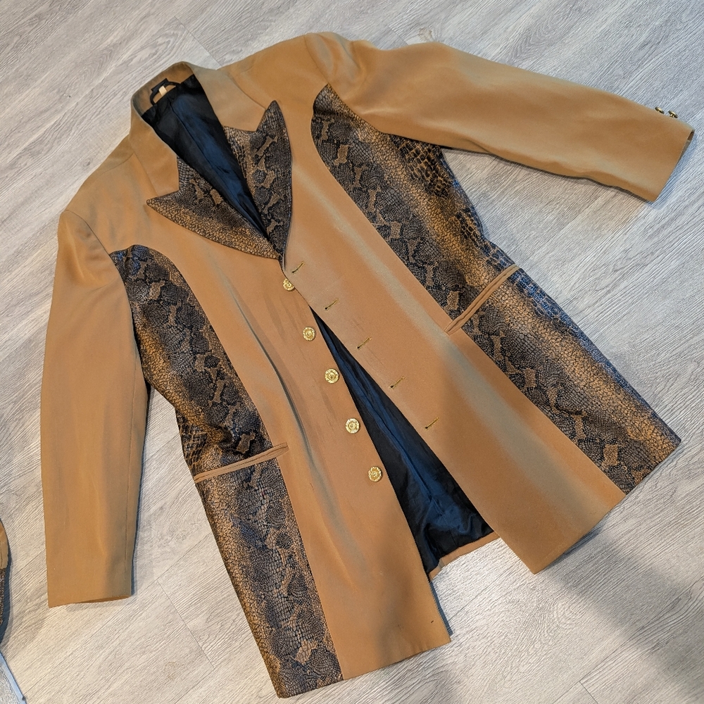 Pronte Vintage Faux Suede  Blazer With Faux Snakeskin Panels - Picture 2 of 6